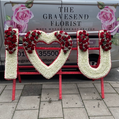 I love you, heart, I love u, traveller, gypsy, Funeral, sympathy, wreath, tribute, flowers, florist, gravesend, Northfleet, Kent, London, Essex 